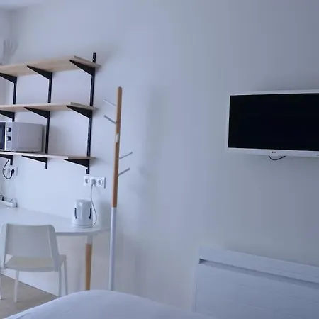 Confortable Avec Terrasse Privee *