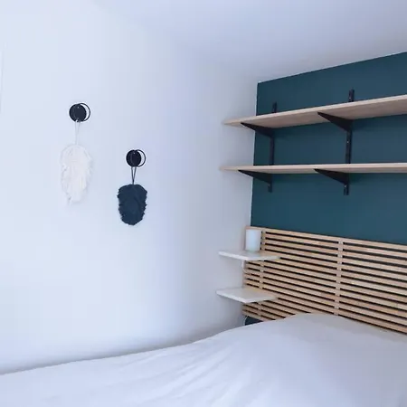 Апартаменты Confortable Avec Terrasse Privee Le Pellerin