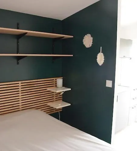 Confortable Avec Terrasse Privee Appartement Le Pellerin